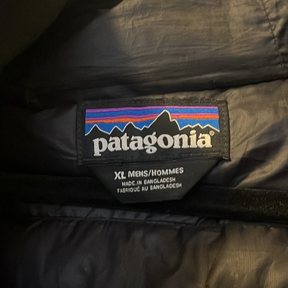Patagonia black jacket - Picture 2 of 5